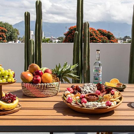 Rooftop Jacuzzi! Country-Style 4 Bedroom Cottage 圣米格尔－德阿连德 外观 照片