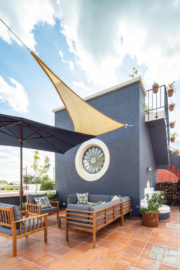 Rooftop Jacuzzi! Country-Style 4 Bedroom Cottage 圣米格尔－德阿连德 外观 照片
